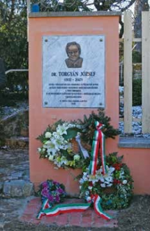 Emlektabla_Torgyan_Jozsef_tiszteletere