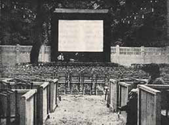 Szazeves_a_Varosmajori_Szabadteri_Szinpad2 Szazeves_a_Varosmajori_Szabadteri_Szinpad2